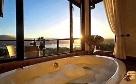 Elephant Hide Of Knysna Guest Lodge